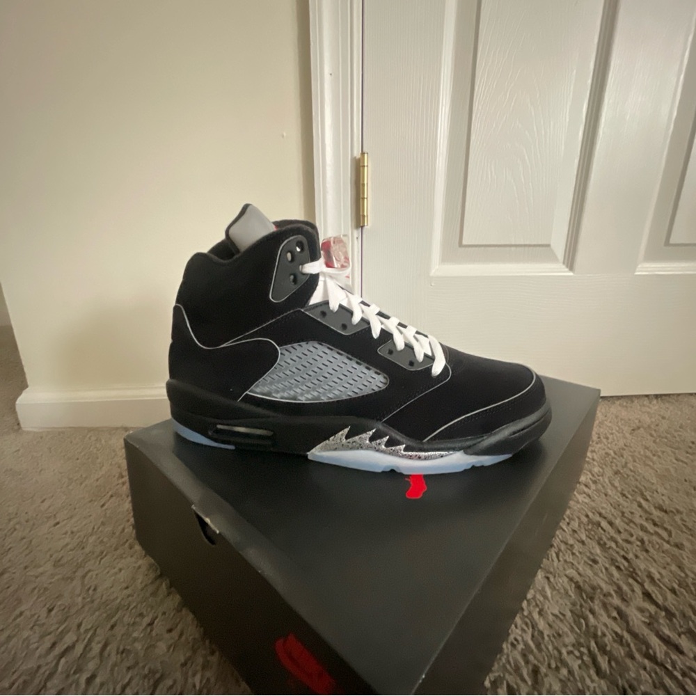 Jordan metallic 5